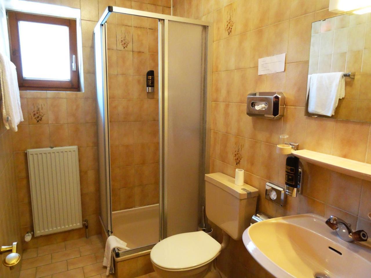 Hotel Gasthof Forelle Siegsdorf Dış mekan fotoğraf